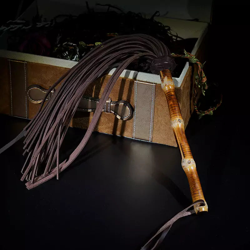 Bamboo-Grip Flogger
