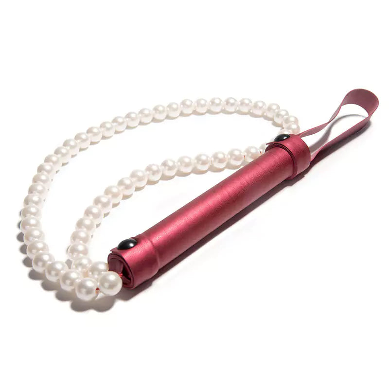 BDSM-Red-Leather-Pearl-Whip_3