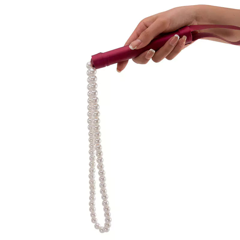 BDSM-Red-Leather-Pearl-Whip_4
