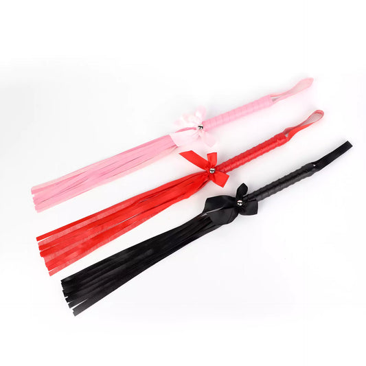 Bow-Tie Fringe Flogger